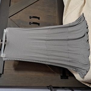 Chico's Stretchy Black and White, Striped Maxi Skirt, sz 2